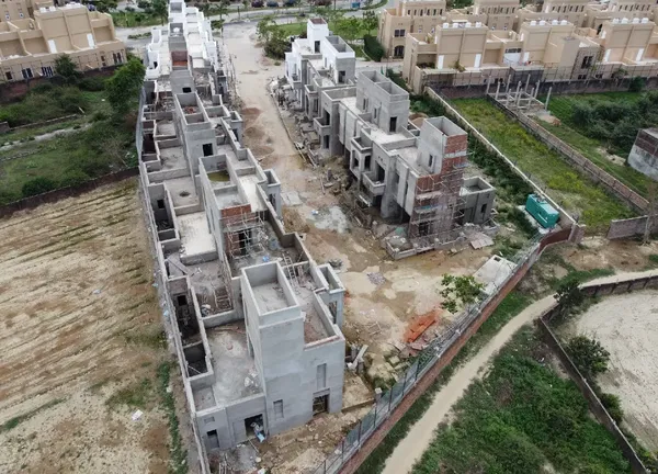 Shalimar Garden Bay Crown