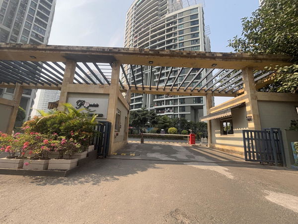 Shrachi Rosedale Garden